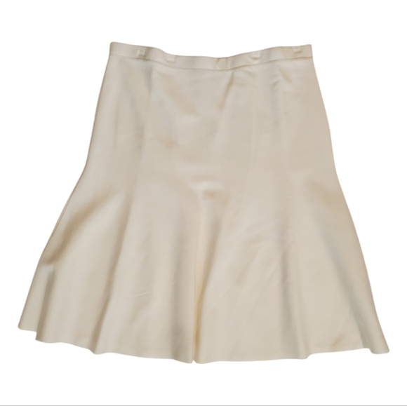 St. John Dresses & Skirts - Saint John White Fluted Skirt Size 16